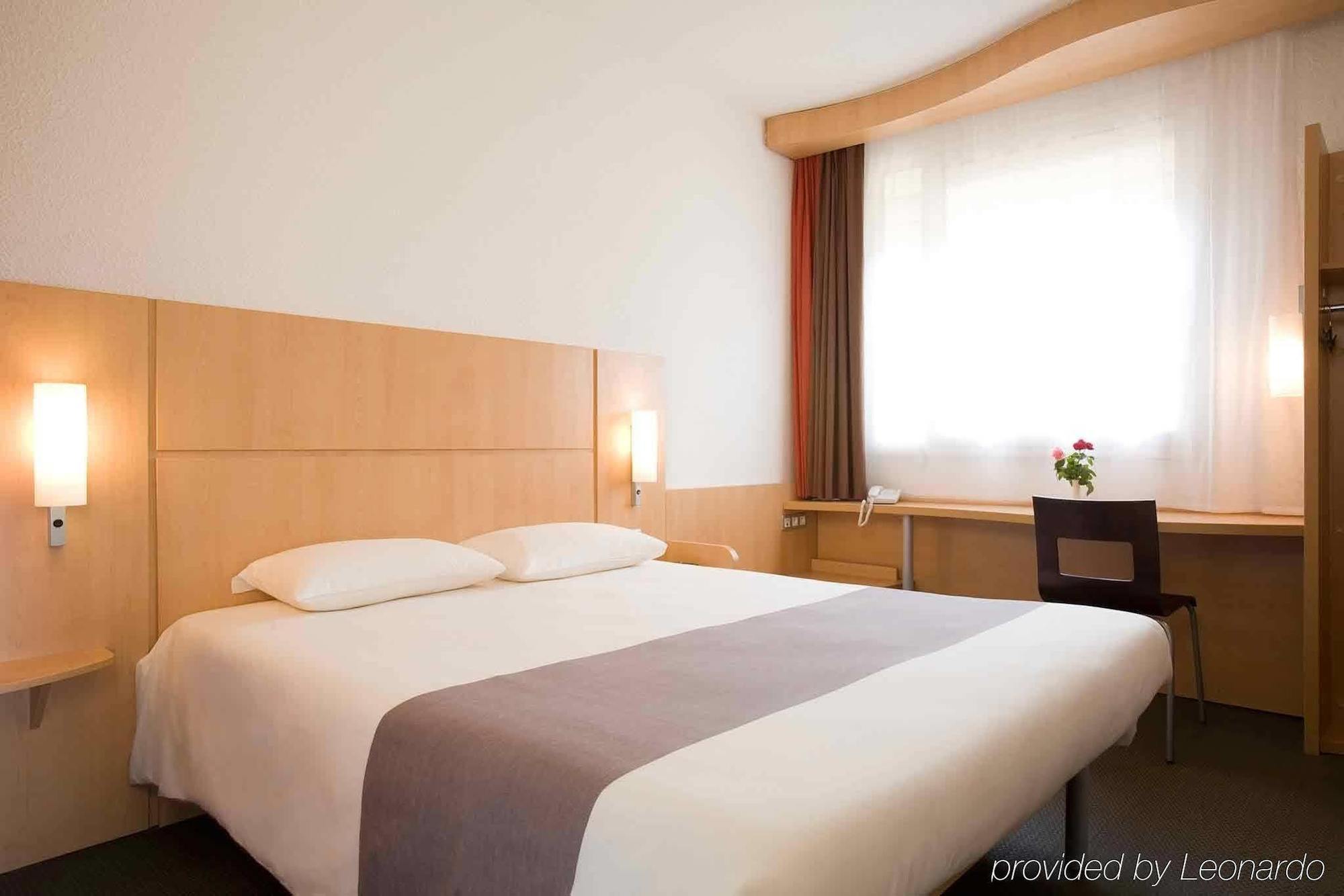 Ibis Cotonou Hotel Exterior photo